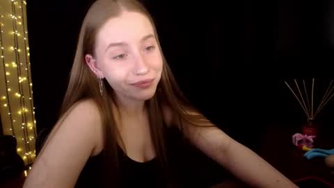 Snapshot of sindiwatsoon chatting on 06-13-26, 04:49 Sindi online show from 06-13-26, 04:49