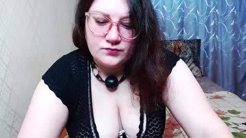 Angela online show from 12-02-24, 07:25