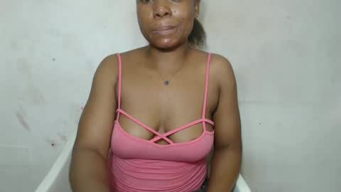 Snapshot of sinfulbicth chatting on 09-14-25, 03:55 sinfulbicth online show from 09-14-25, 03:55