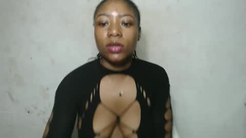 Snapshot of sinfulbicth chatting on 10-05-25, 06:50 sinfulbicth online show from 10-05-25, 06:50