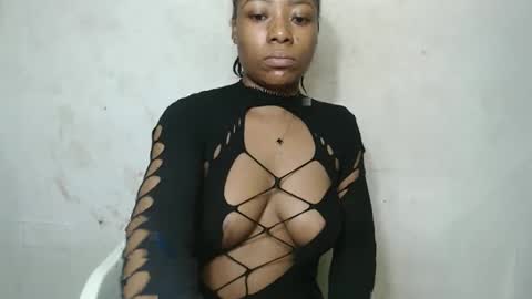 Snapshot of sinfulbicth chatting on 10-06-25, 06:49 sinfulbicth online show from 10-06-25, 06:49