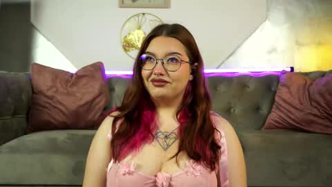 Snapshot of sinfull_angel chatting on 06-02-26, 04:47 sinfull angel online show from 06-02-26, 04:47