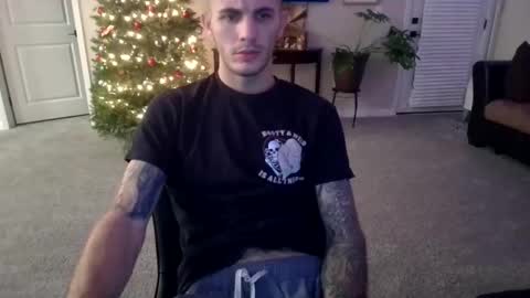 Snapshot of sinfullv chatting on 12-18-25, 08:42 sinfullv online show from 12-18-25, 08:42