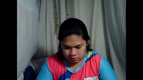 Snapshot of singleheart05 chatting on 02-25-26, 10:25 singleheart05 online show from 02-25-26, 10:25