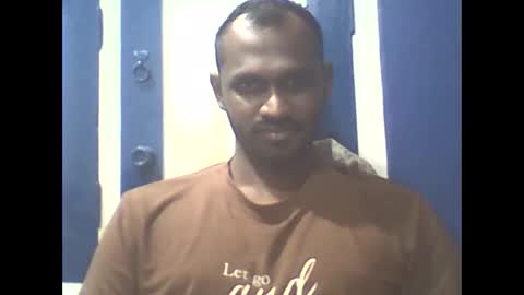 Snapshot of singletamilblackboy chatting on 12-16-24, 05:00 singletamilblackboy online show from 12-16-24, 05:00