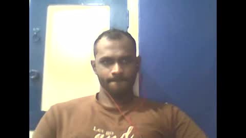 Snapshot of singletamilblackboy chatting on 12-17-24, 08:45 singletamilblackboy online show from 12-17-24, 08:45