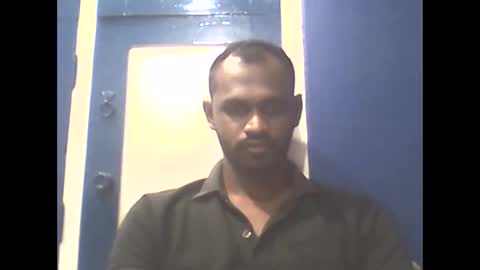 Snapshot of singletamilblackboy chatting on 12-19-24, 04:57 singletamilblackboy online show from 12-19-24, 04:57