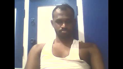 Snapshot of singletamilblackboy chatting on 12-22-24, 04:48 singletamilblackboy online show from 12-22-24, 04:48
