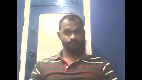 Snapshot of singletamilblackboy chatting on 01-01-25, 12:44 singletamilblackboy online show from 01-01-25, 12:44