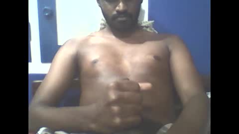 Snapshot of singletamilblackboy chatting on 01-27-25, 06:09 singletamilblackboy online show from 01-27-25, 06:09