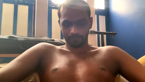 Snapshot of singletamilblackboy chatting on 02-21-25, 07:56 singletamilblackboy online show from 02-21-25, 07:56