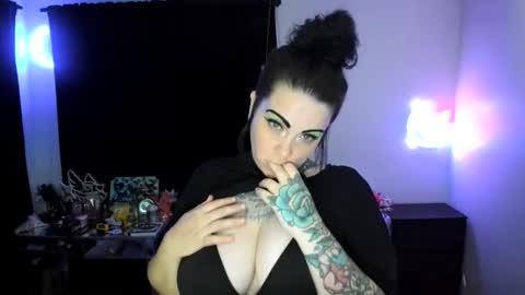 Snapshot of sinominx chatting on 05-19-26, 01:56 Sinomin online show from 05-19-26, 01:56
