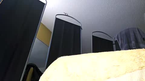 Snapshot of sinseason chatting on 03-04-25, 09:40 Sinseason online show from 03-04-25, 09:40