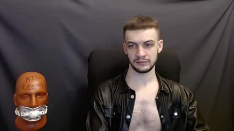 Sir Damien online show from 01-01-25, 03:23