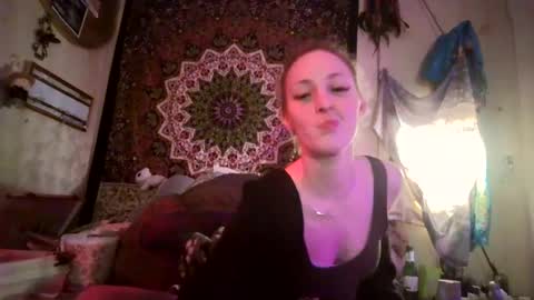 Snapshot of siren_sweetheart chatting on 05-23-26, 03:45 Venus online show from 05-23-26, 03:45