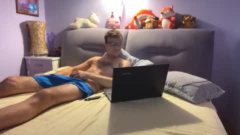 Snapshot of sirena2025 chatting on 09-18-25, 04:09 sirena2025 online show from 09-18-25, 04:09