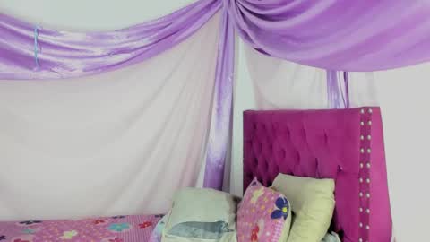 Snapshot of sirena_dirtysexxx chatting on 10-15-25, 09:59 Sirena Fuentes online show from 10-15-25, 09:59