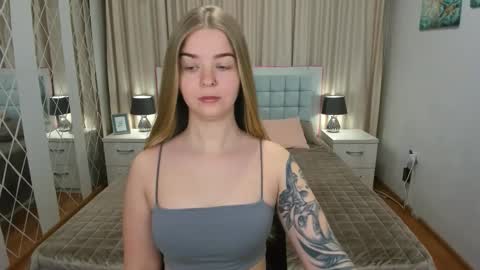 SirenaBloom online show from 02-26-26, 04:44