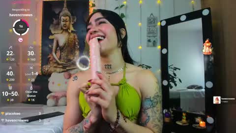 Snapshot of sirius_smith chatting on 05-13-26, 04:37 koral online show from 05-13-26, 04:37