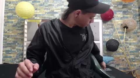 Snapshot of sirryant chatting on 12-04-24, 12:25 SIR RYANT online show from 12-04-24, 12:25