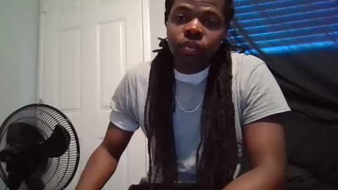 Snapshot of sirthedom chatting on 11-01-25, 06:32 sirthedom online show from 11-01-25, 06:32