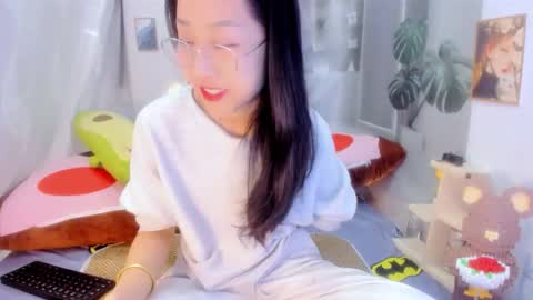 julila online show from 11-25-25, 02:44