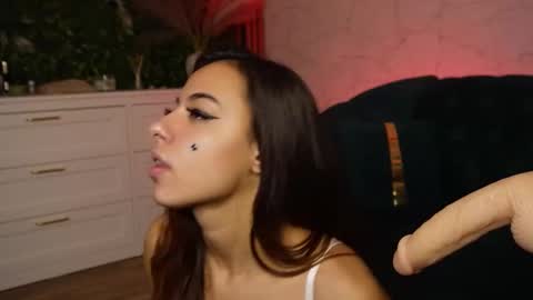 Dee online show from 11-28-25, 10:01