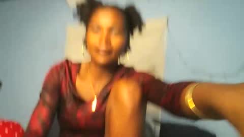 Snapshot of sissi0325 chatting on 02-14-26, 06:26 Sissi0325 online show from 02-14-26, 06:26
