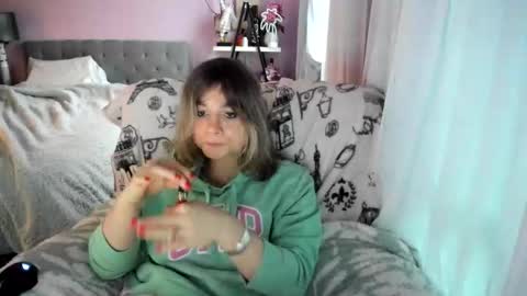 Snapshot of sissicassi chatting on 05-23-26, 12:05 carra combs online show from 05-23-26, 12:05