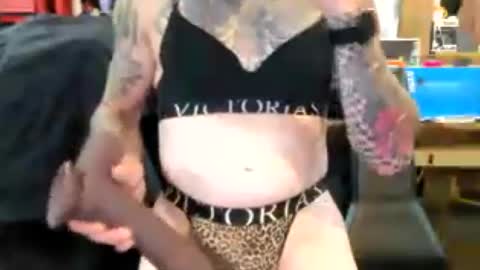 Snapshot of sissyarianna21 chatting on 08-01-26, 01:49 sissyarianna21 online show from 08-01-26, 01:49