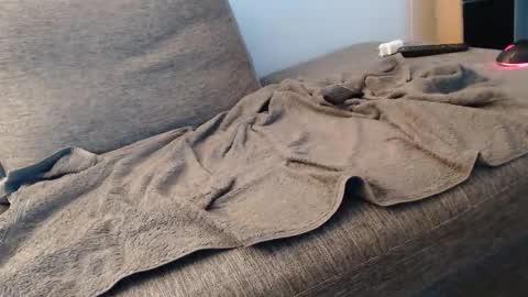 looking for older male ore female to use me sexually and be good to me ahhhhh online show from 11-08-25, 01:17