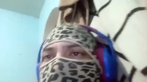 Snapshot of sissycrossdrese chatting on 02-13-25, 02:09 sissycrossdrese online show from 02-13-25, 02:09