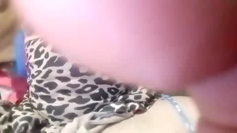 Snapshot of sissycrossdrese chatting on 02-14-25, 01:18 sissycrossdrese online show from 02-14-25, 01:18