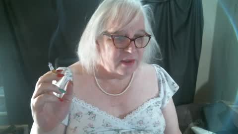 Sissy Diane online show from 12-22-24, 02:06