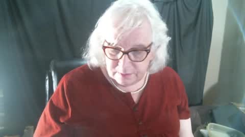 Sissy Diane online show from 12-30-24, 12:32