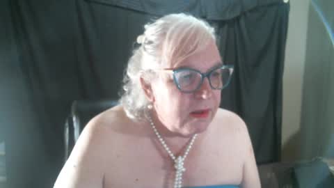Sissy Diane online show from 01-05-25, 01:58