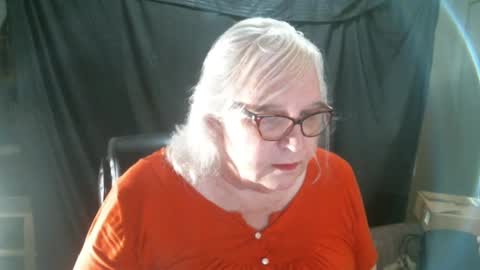 Sissy Diane online show from 02-10-25, 12:30