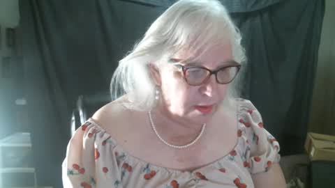 Sissy Diane online show from 02-15-25, 02:00