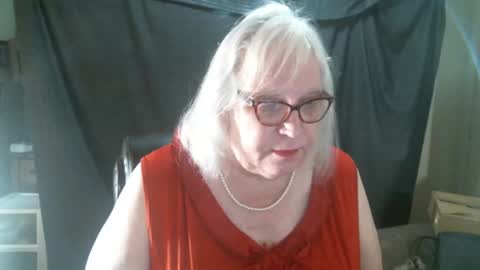 Sissy Diane online show from 02-22-25, 02:08