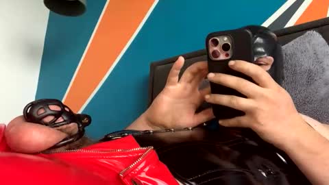 Snapshot of sissyflynn chatting on 04-16-26, 02:45 sissyflynn online show from 04-16-26, 02:45