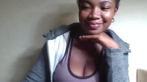Snapshot of sisyh697532 chatting on 05-17-26, 03:52 sisyh697532 online show from 05-17-26, 03:52