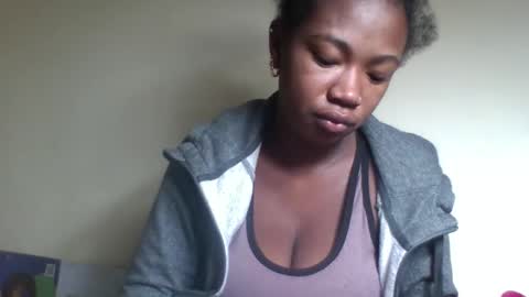 Snapshot of sisyh697532 chatting on 05-18-26, 05:02 sisyh697532 online show from 05-18-26, 05:02