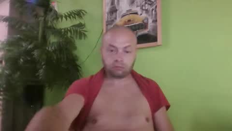 Snapshot of sixten19795 chatting on 09-09-25, 07:08 sixten19795 online show from 09-09-25, 07:08