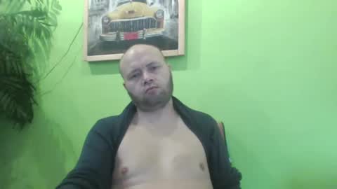 Snapshot of sixten19795 chatting on 10-08-25, 07:06 sixten19795 online show from 10-08-25, 07:06