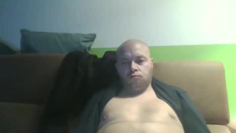 Snapshot of sixten19795 chatting on 11-12-25, 06:41 sixten19795 online show from 11-12-25, 06:41