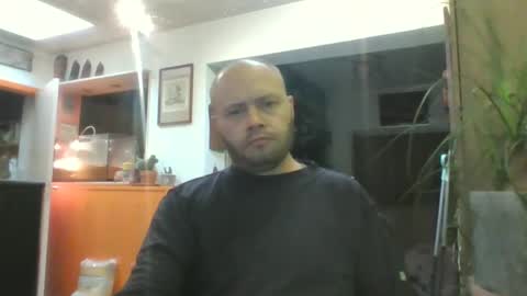 Snapshot of sixten19795 chatting on 11-20-25, 08:03 sixten19795 online show from 11-20-25, 08:03