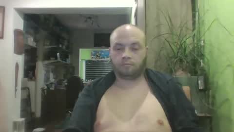 Snapshot of sixten19795 chatting on 11-24-25, 06:07 sixten19795 online show from 11-24-25, 06:07