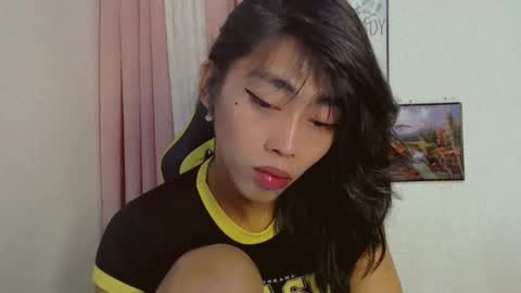 Sizka online show from 11-18-25, 03:38