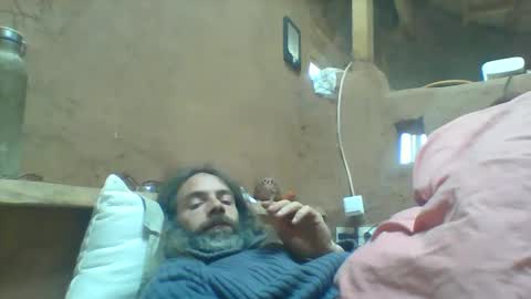 Snapshot of sji123 chatting on 01-19-25, 02:06 sji123 online show from 01-19-25, 02:06