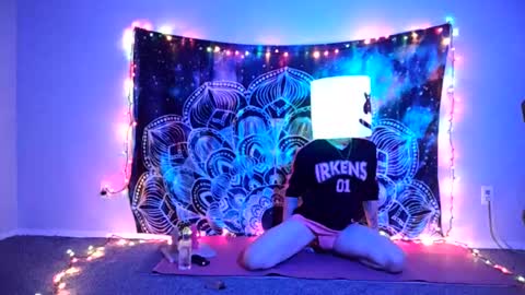 Snapshot of skankhuntrix chatting on 09-30-25, 06:51 SkankHUNTRx online show from 09-30-25, 06:51